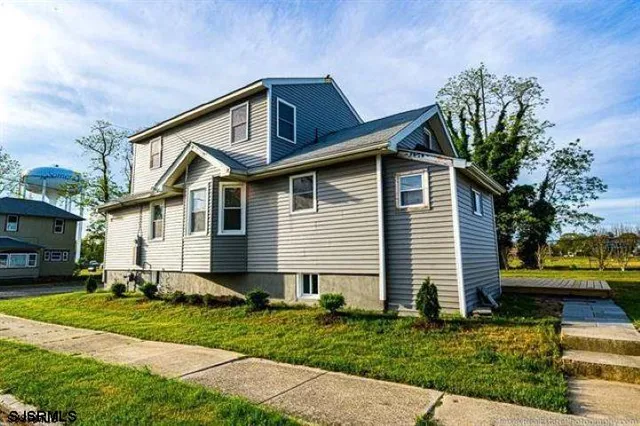 $2,500 | 582 2nd Street, Somers Point, NJ 08244