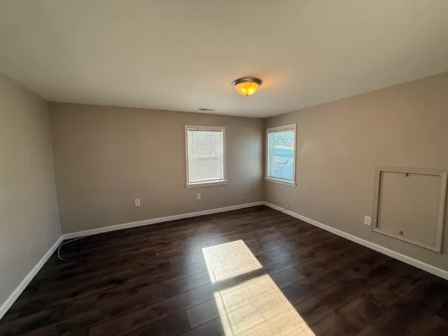 $2,500 | 582 2nd Street, Somers Point, NJ 08244