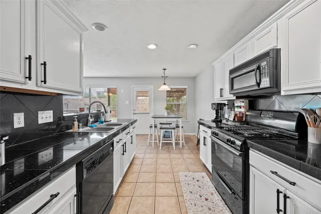 $255,000 | 10827 Windfern Lakes Street, Houston, TX 77064