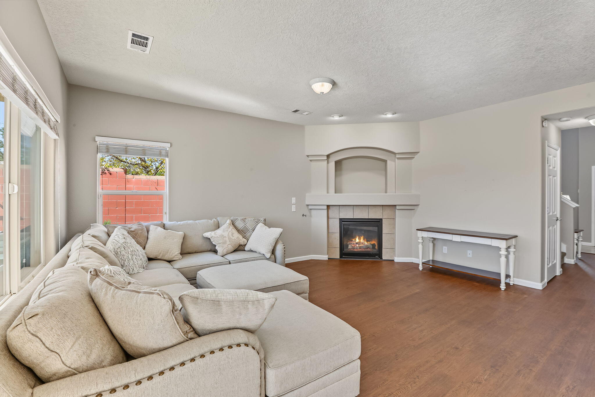 435 Paseo Roja Place Rio Rancho, NM 87124 - Photo 3 of 47 Gallery Image 3