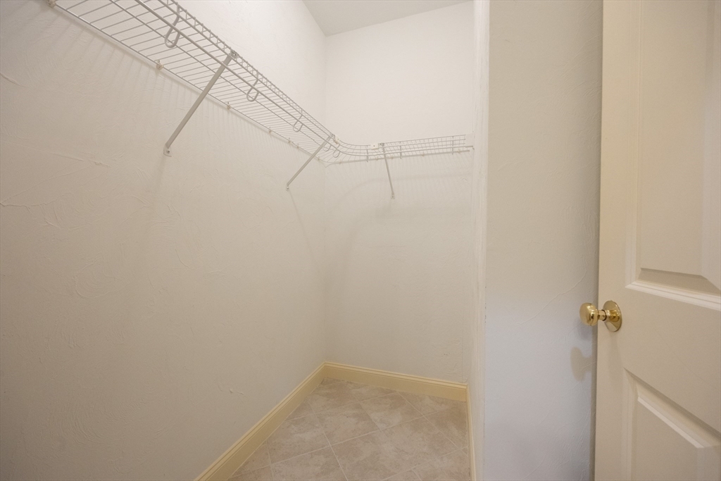 4 Lowell Drive, Unit 4 Hopkinton, MA 01748 - Photo 17 of 33