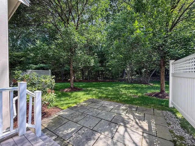 $525,000 | 4 Lowell Drive, Unit 4, Hopkinton, MA 01748