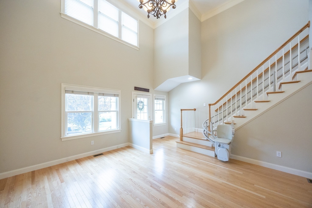 4 Lowell Drive, Unit 4 Hopkinton, MA 01748 - Photo 5 of 33