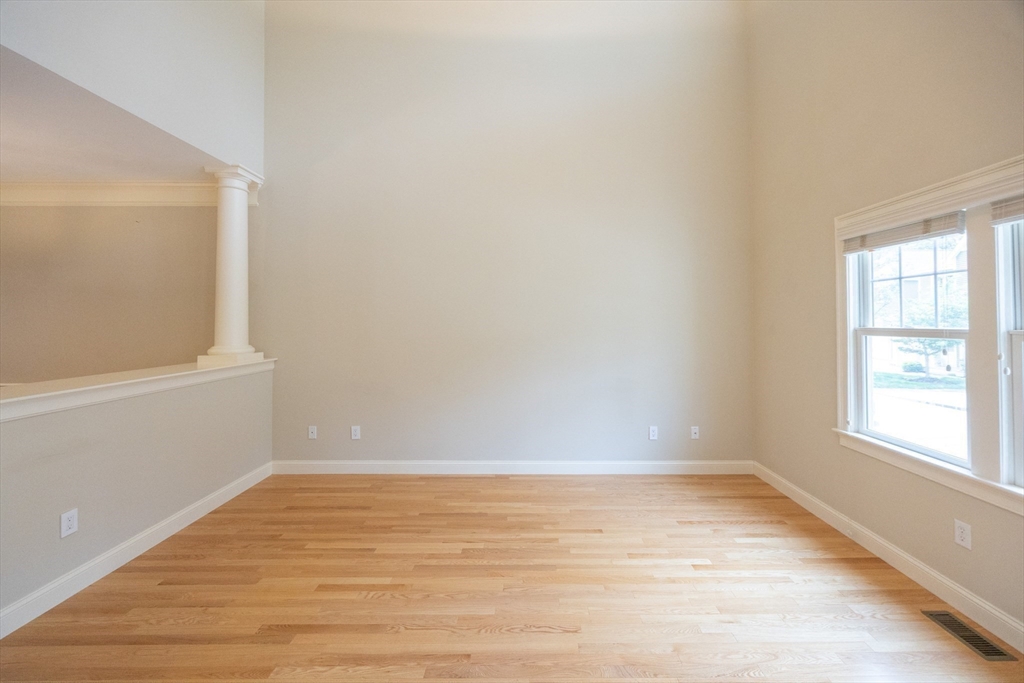 4 Lowell Drive, Unit 4 Hopkinton, MA 01748 - Photo 7 of 33