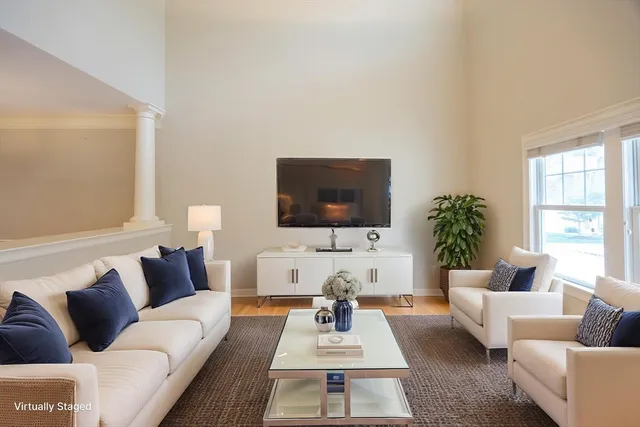 $525,000 | 4 Lowell Drive, Unit 4, Hopkinton, MA 01748