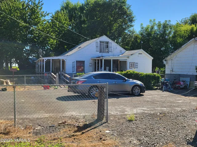 $100,000 | 31 Curtis Street, White Swan, WA 98933