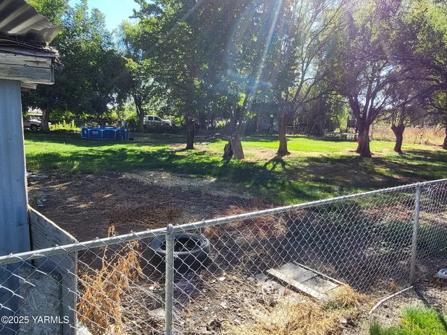 $100,000 | 31 Curtis Street, White Swan, WA 98933