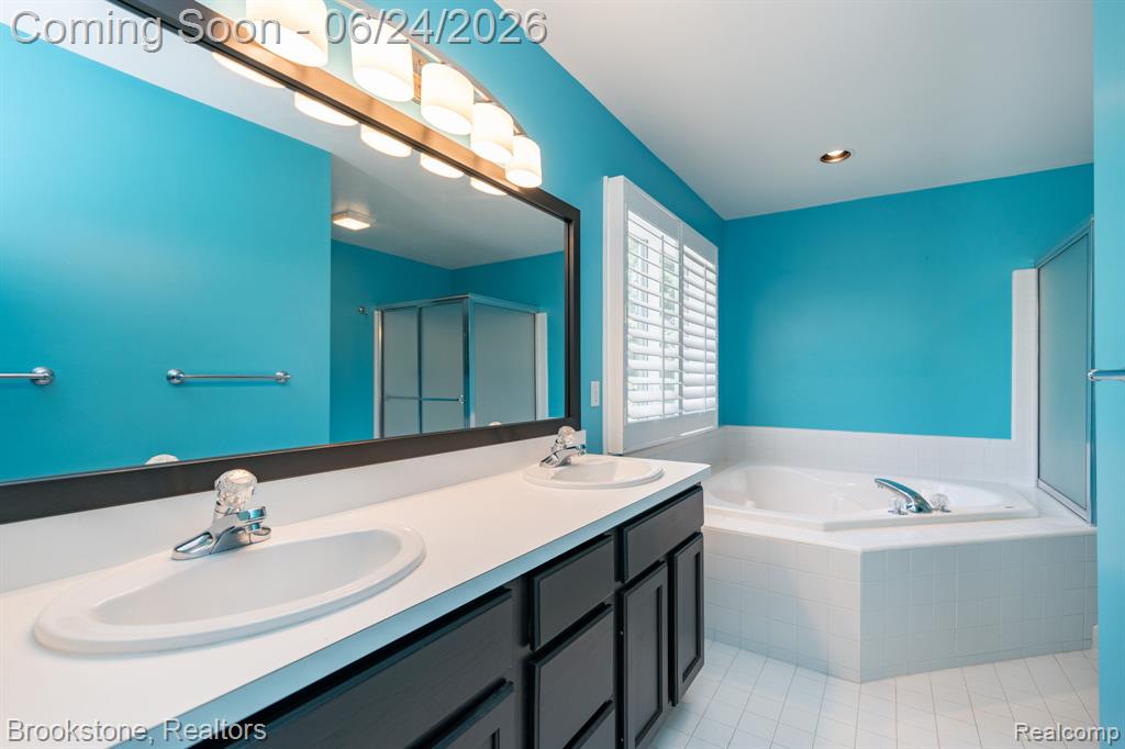 3812 Kossuth Road Lake Orion, MI 48360 - Photo 19 of 47