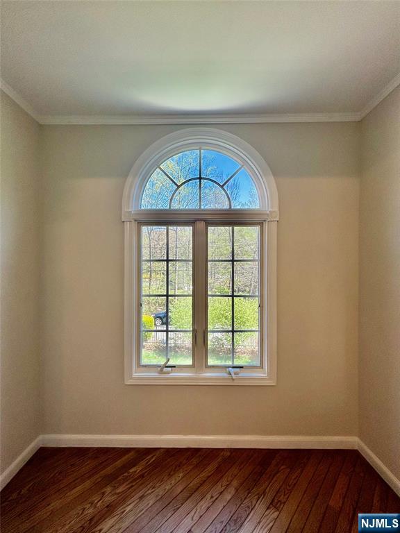 157 West Glen Road Denville, NJ 07834 - Photo 26 of 45 an empty room with wooden floor and a window