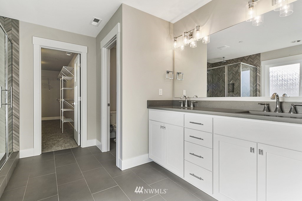 7701 Connells Prairie Road Bonney Lake, WA 98391 - Photo 18 of 24 Gallery Image 18
