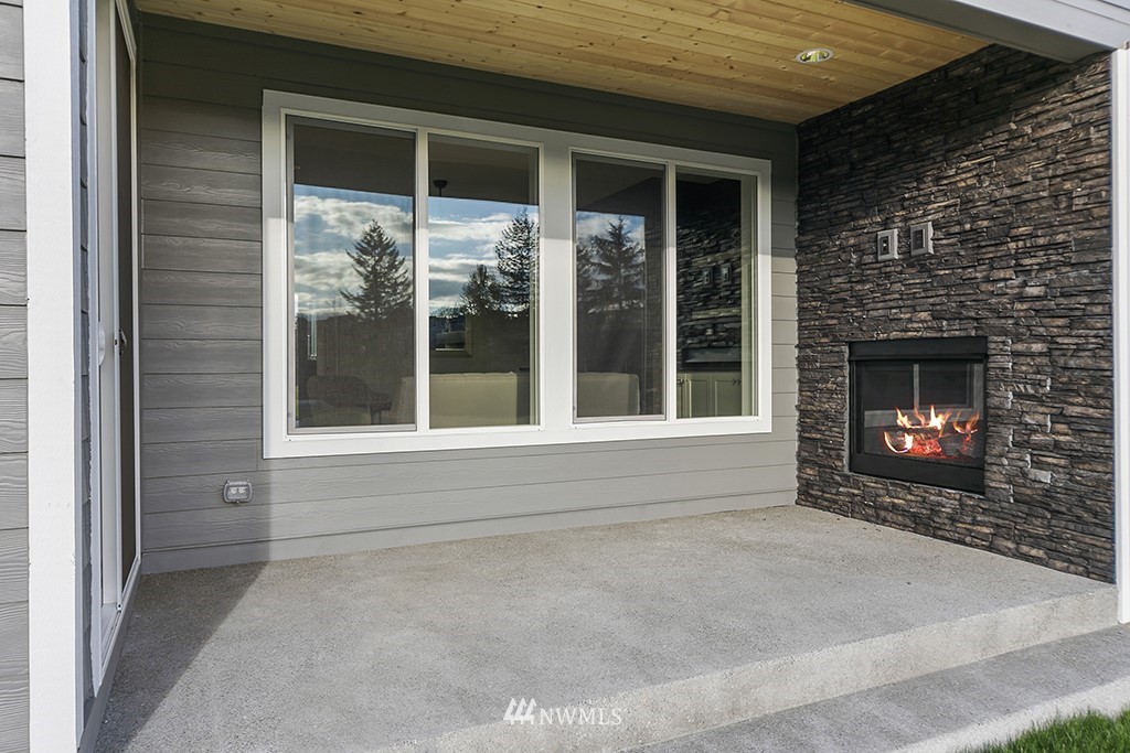 7701 Connells Prairie Road Bonney Lake, WA 98391 - Photo 23 of 24 Gallery Image 23