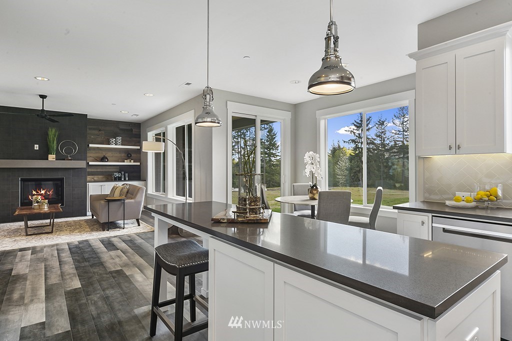 7701 Connells Prairie Road Bonney Lake, WA 98391 - Photo 9 of 24 Gallery Image 9