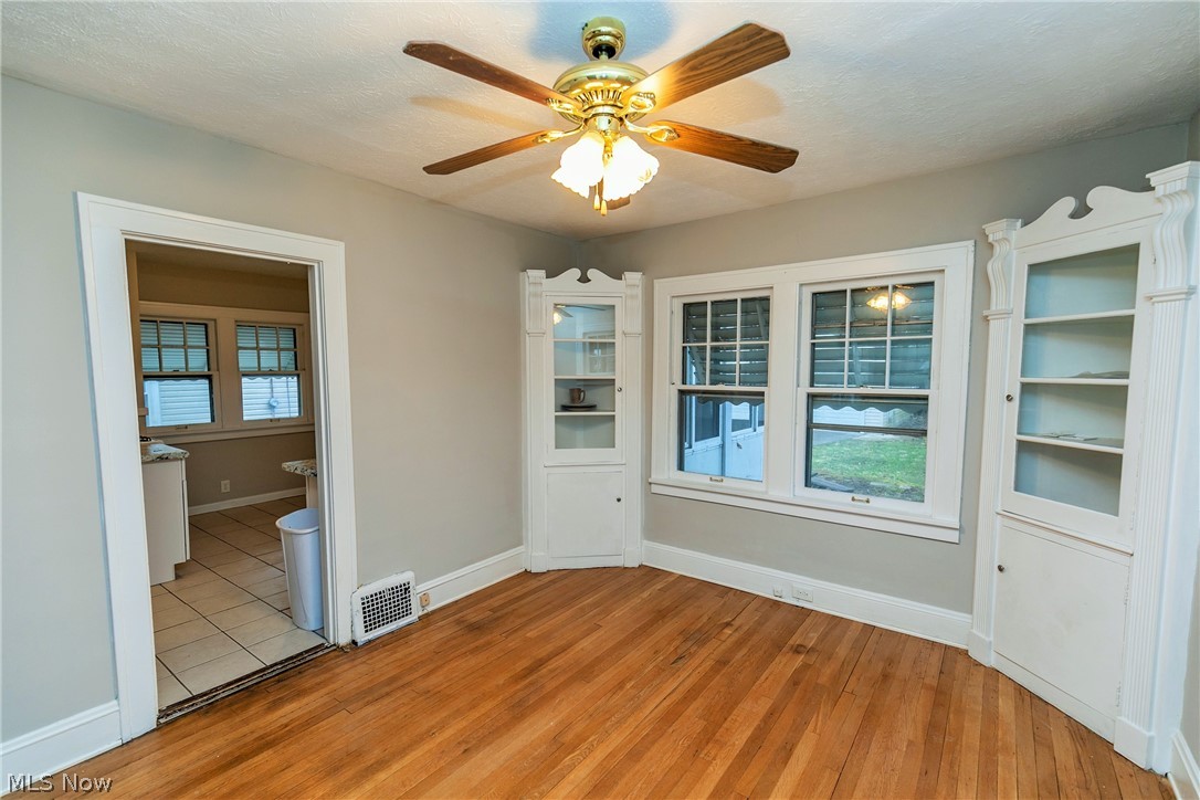 1484 Maplegrove Road South Euclid, OH 44121 - Photo 11 of 35
