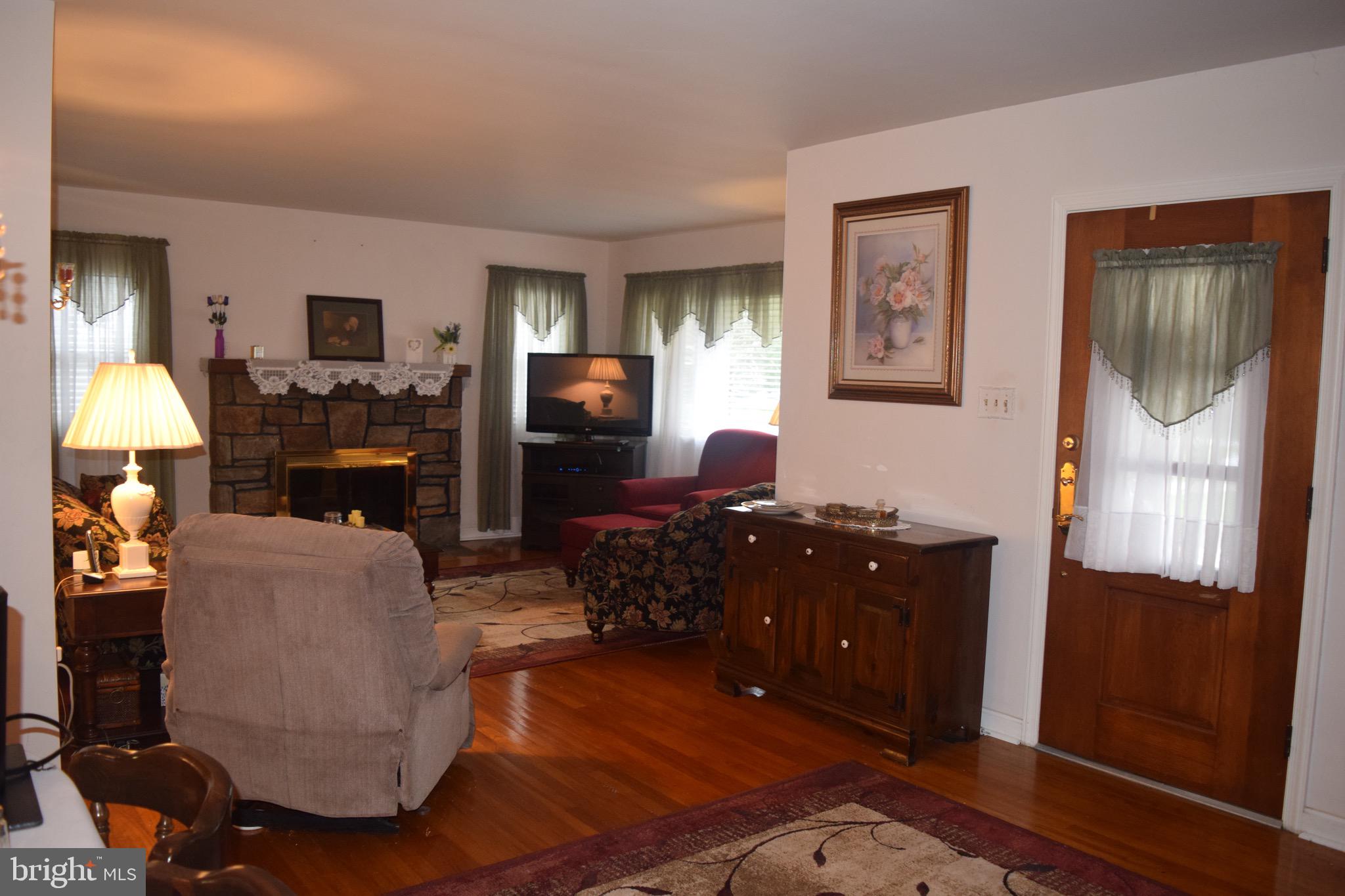 1413 Appleton Road Elkton, MD 21921 - Photo 7 of 24 Open entranceway with hardwoods