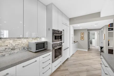 $1,069,000 | 100 South Birch Road, Unit 803, Fort Lauderdale, FL 33316