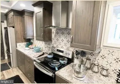 a view of walk in closet