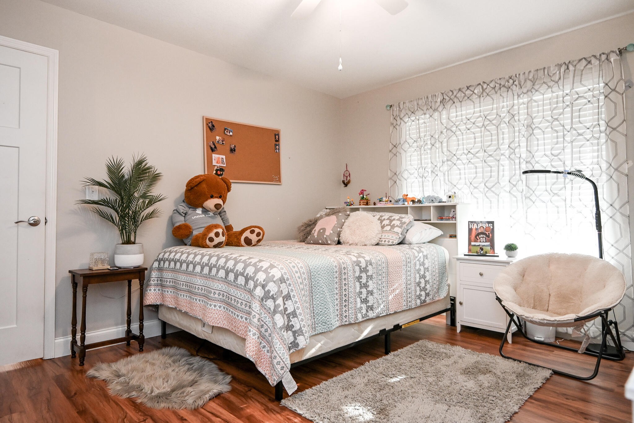 276 Mason Road McDonald, TN 37353 - Photo 38 of 67 a bedroom with a bed and a potted plant on the dresser