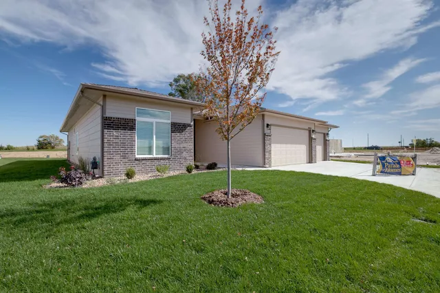 $390,000 | 4410 North Sunny Lane, Wichita, KS 67205