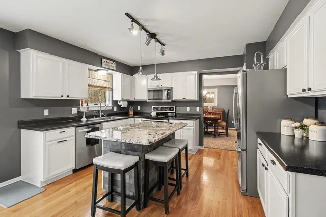 $520,000 | 11500 Appaloosa Trail, Pinckney, MI 48169