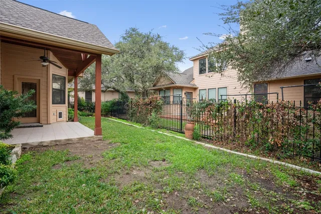 $2,300 | 4220 John's Light Drive, Austin, TX 78727
