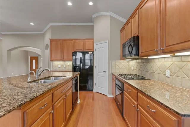 $2,300 | 4220 John's Light Drive, Austin, TX 78727