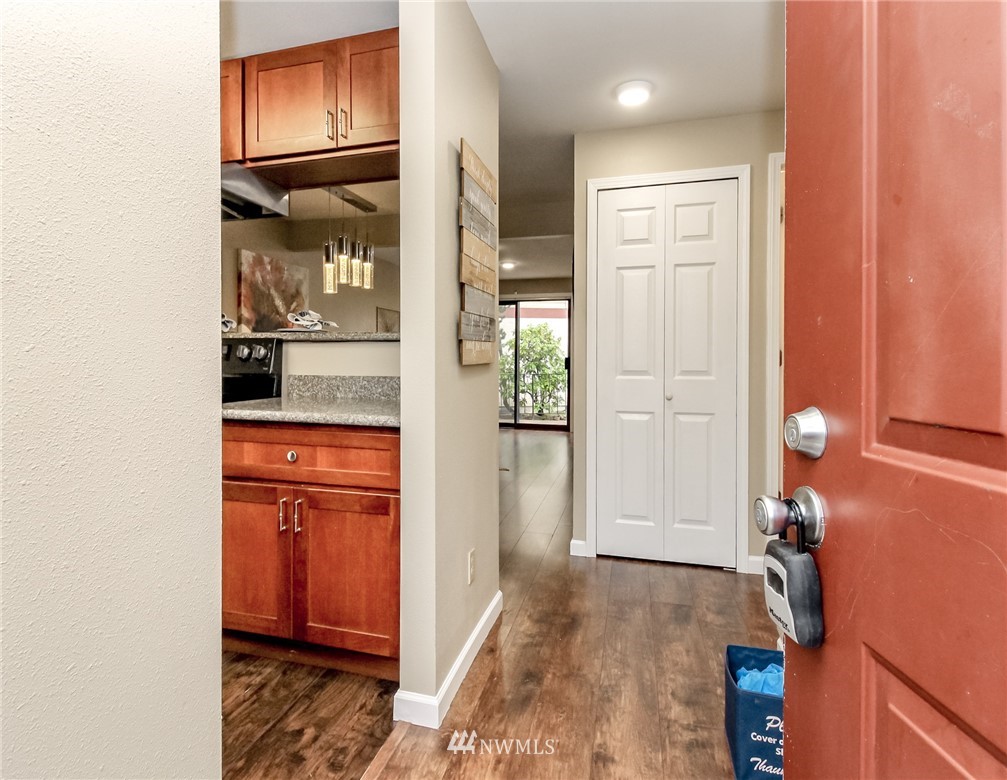 1822 Maple Lane, Unit G39 Kent, WA 98030 - Photo 5 of 34 Gallery Image 5