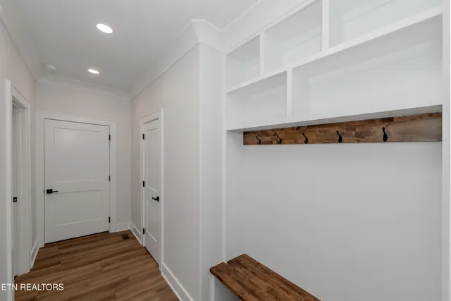 $699,900 | 211 Chatuga Way, Loudon, TN 37774