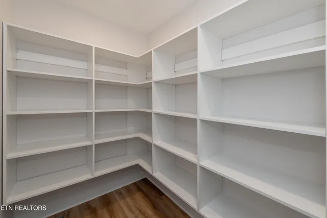 $699,900 | 211 Chatuga Way, Loudon, TN 37774