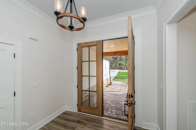 $699,900 | 211 Chatuga Way, Loudon, TN 37774