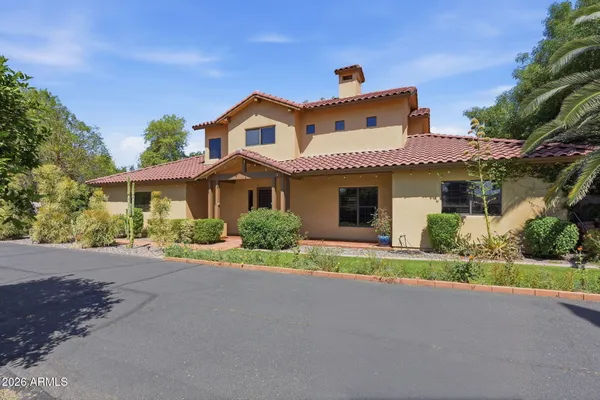 $2,100,000 | 2634 North 52nd Street, Phoenix, AZ 85008