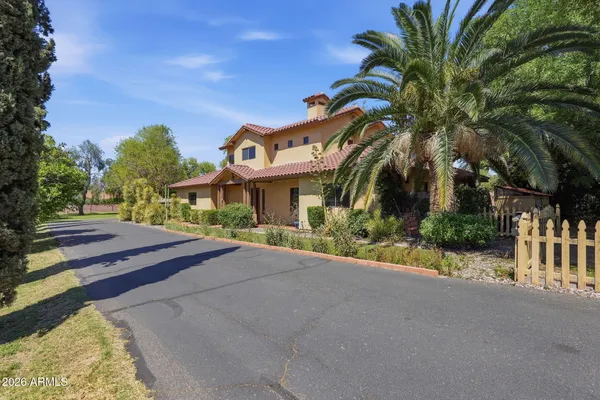 $2,100,000 | 2634 North 52nd Street, Phoenix, AZ 85008