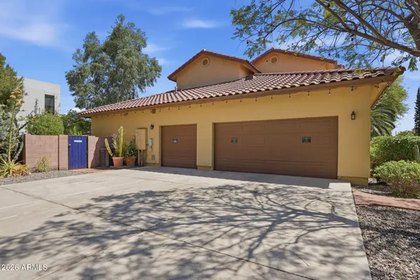 $2,100,000 | 2634 North 52nd Street, Phoenix, AZ 85008