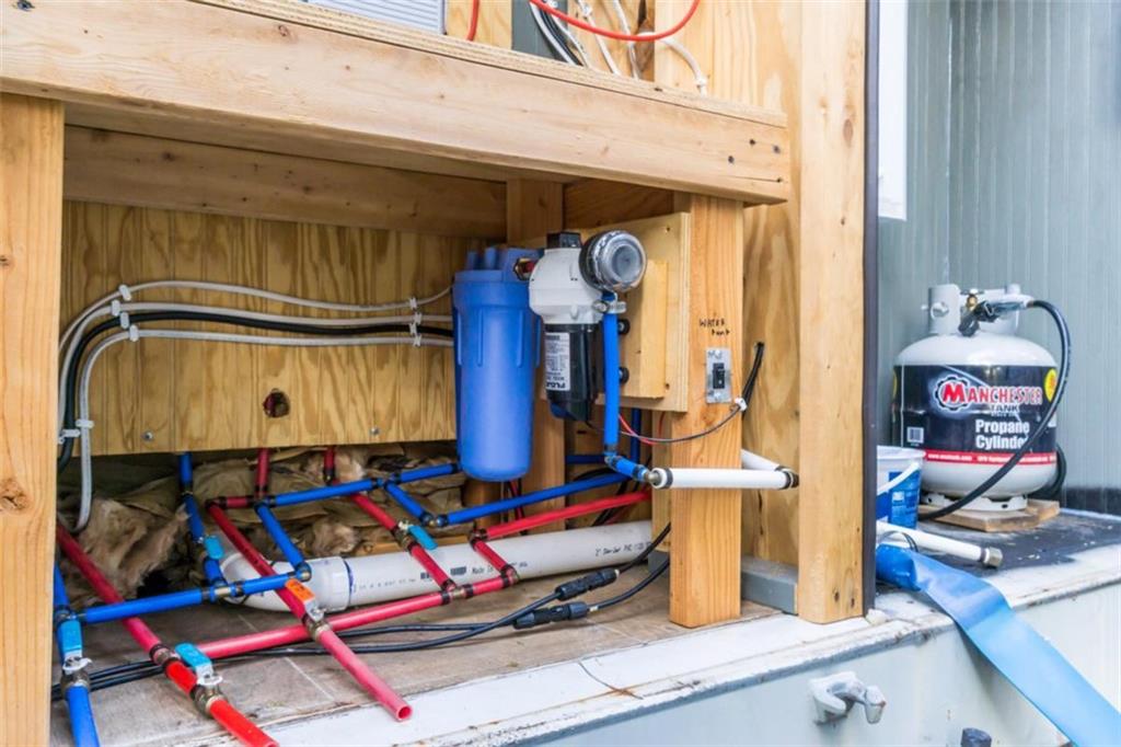 2400 Shinbone Ridge Road LaFayette, GA 30728 - Photo 9 of 29 a front view of a house