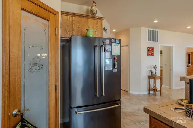 $700,000 | 2460 Valleyview Drive, Clarkston, WA 99403