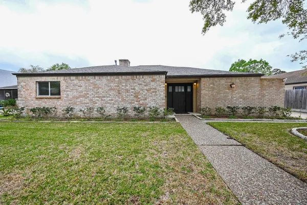 $1,750 | 15723 Creekhaven Drive, Houston, TX 77084