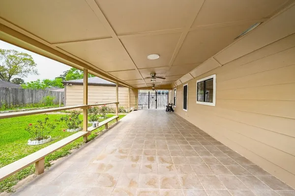 $1,750 | 15723 Creekhaven Drive, Houston, TX 77084