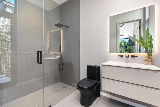 $12,950,000 | 630 Isle Of Palms Drive, Fort Lauderdale, FL 33301