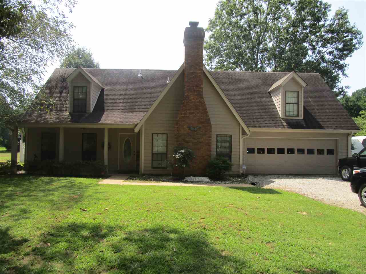 1527 Locke Road Millington, TN 38053 - Photo 2 of 17 Front of home with plenty of appeal. Great location on property.