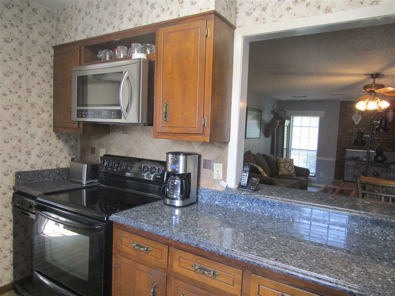 1527 Locke Road Millington, TN 38053 - Photo 8 of 17 Gallery Image 8