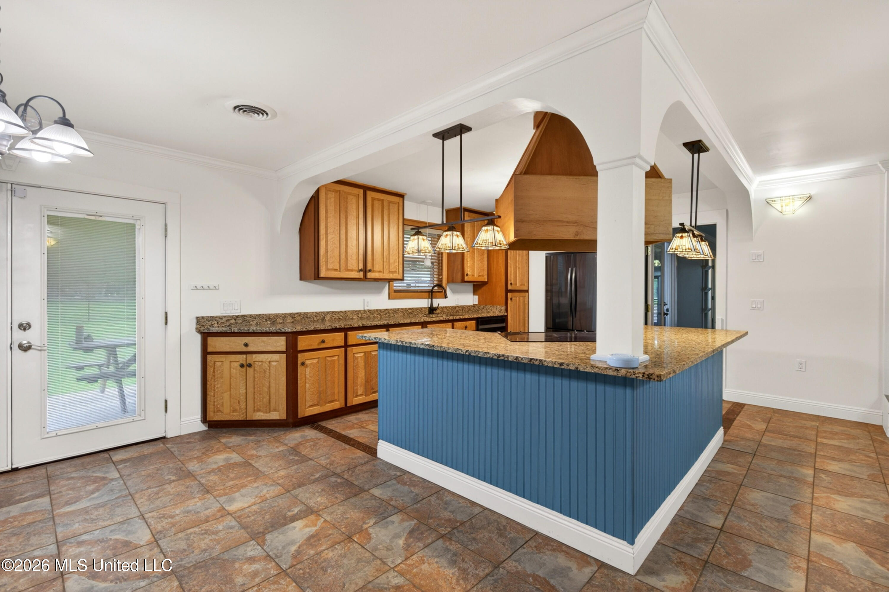 8374 Lakeshore Road Bay St. Louis, MS 39520 - Photo 6 of 47 8374LakeshoreRd.-16