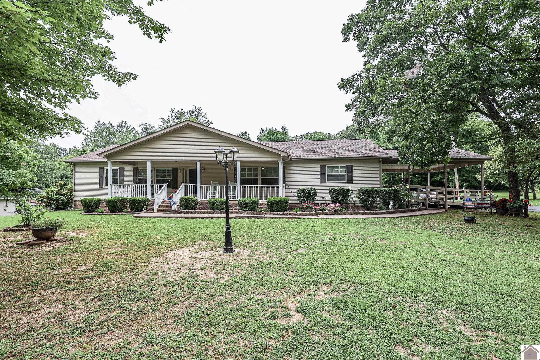 5011 Old Mayfield Road Paducah, KY 42003 - Photo 1 of 35 Front Exterior