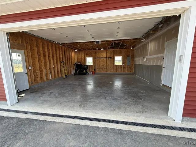 $439,000 | 26618 Keyser Road, Le Ray, NY 13637