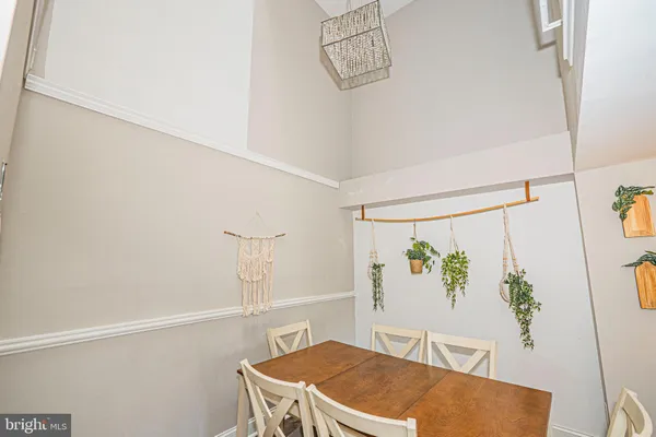 $400,000 | 8807 Rustburg Circle, Montgomery Village, MD 20886