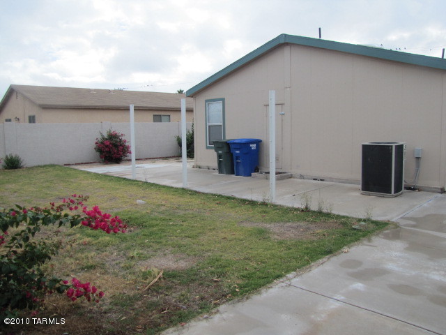 727 East Bantam Road Tucson, AZ 85706 - Photo 2 of 5 Gallery Image 2