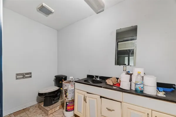 a view of a room with an empty space