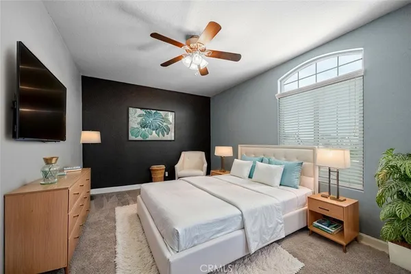 $525,000 | 2027 West Babcock Avenue, Visalia, CA 93291