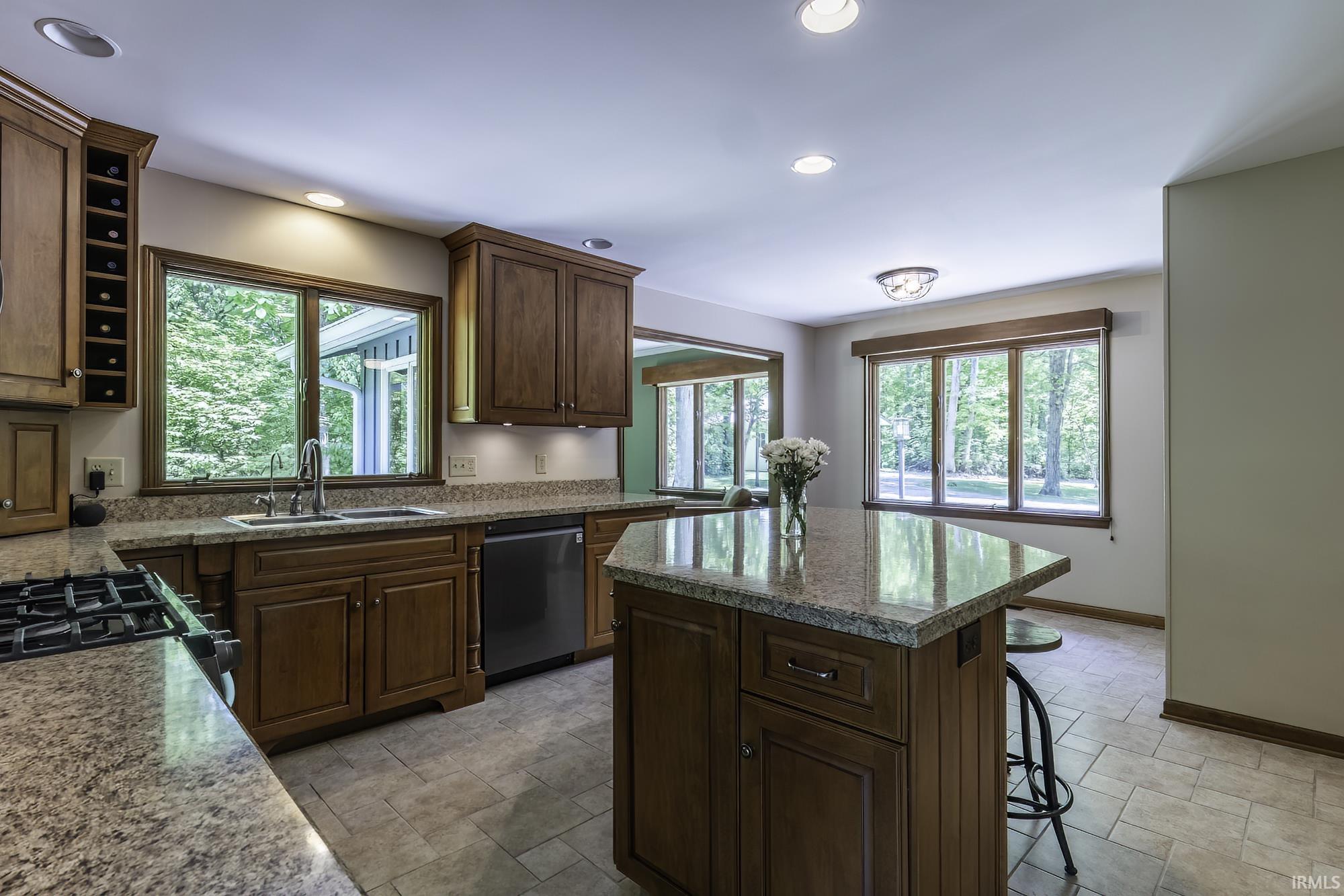 2125 Gump Road East Fort Wayne, IN 46845 - Photo 9 of 36