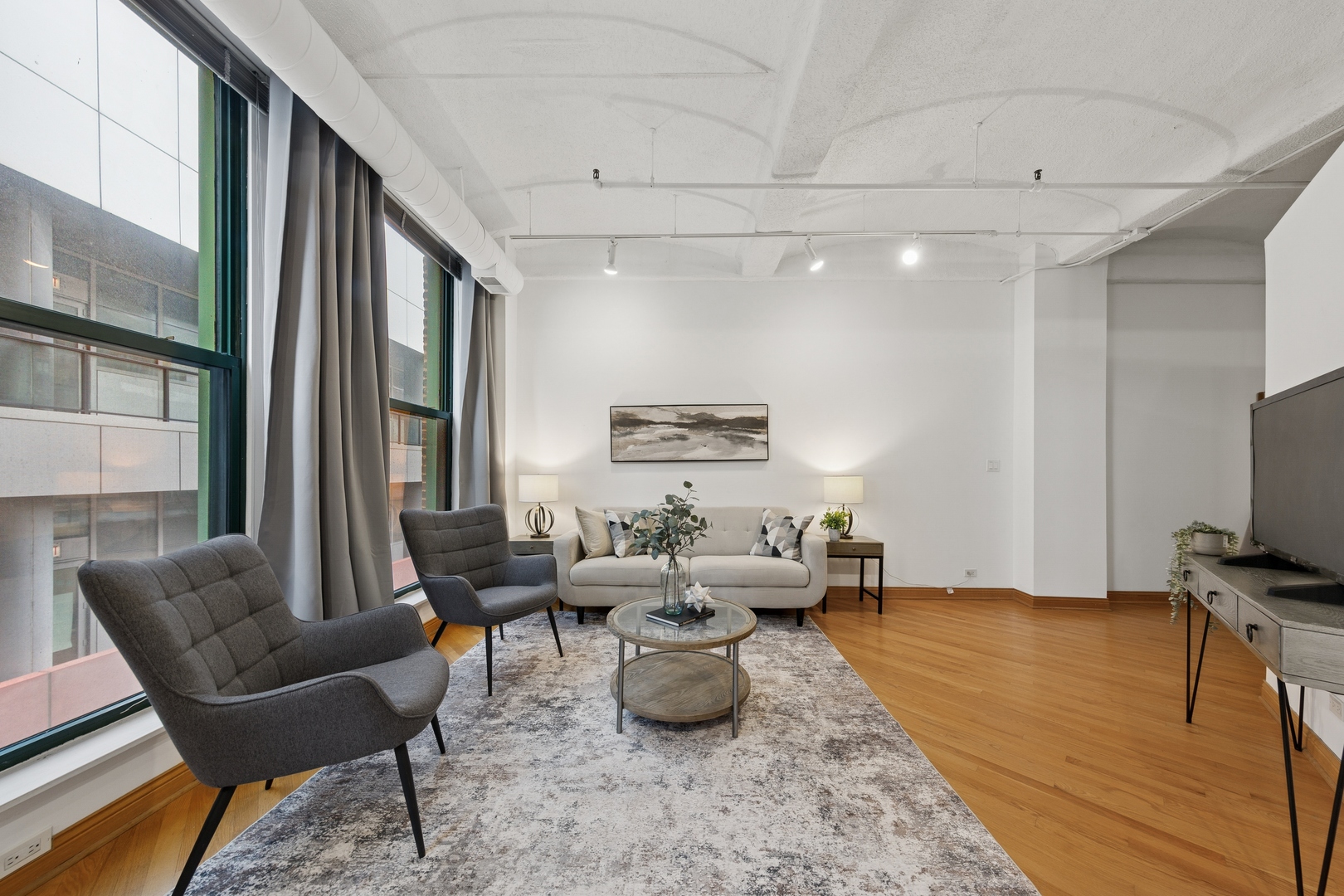 633 South Plymouth Court, Unit 607 Chicago, IL 60605 - Photo 3 of 12