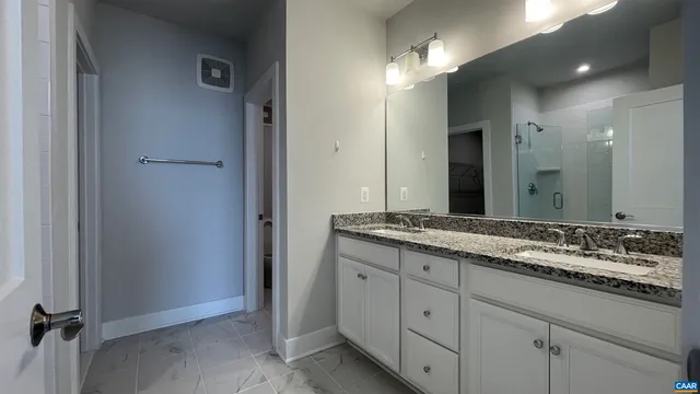 $2,400 | 809 Wesley Lane, Unit A, Charlottesville, VA 22911