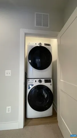 $2,400 | 809 Wesley Lane, Unit A, Charlottesville, VA 22911